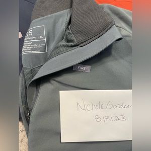 Figs XL Sydney scrub jacket in Bonsai